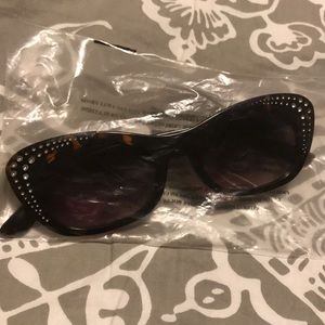 ban.do tortoiseshell rhinestone sunglasses